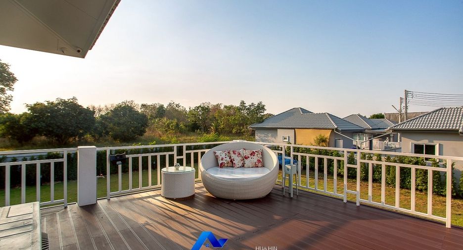 For sale 4 bedrooms villa in Hua Hin, Prachuap Khiri Khan