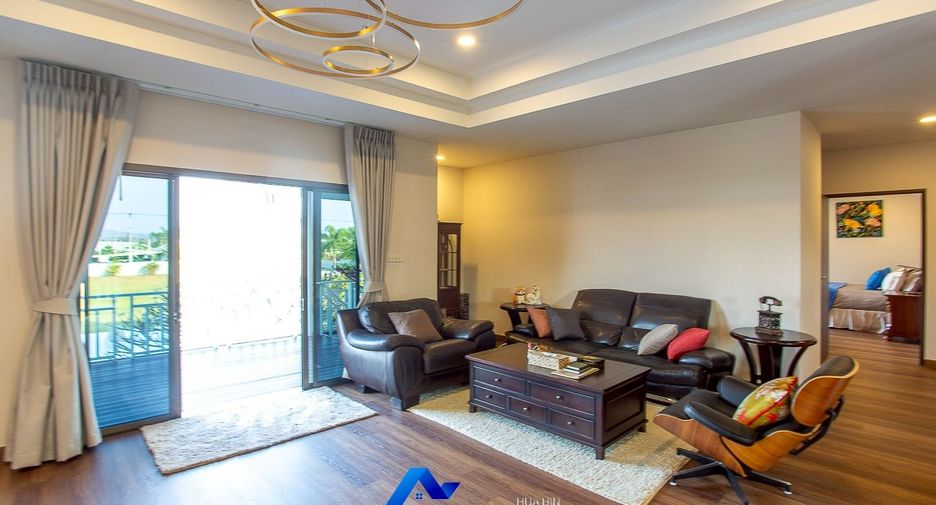 For sale 4 bedrooms villa in Hua Hin, Prachuap Khiri Khan