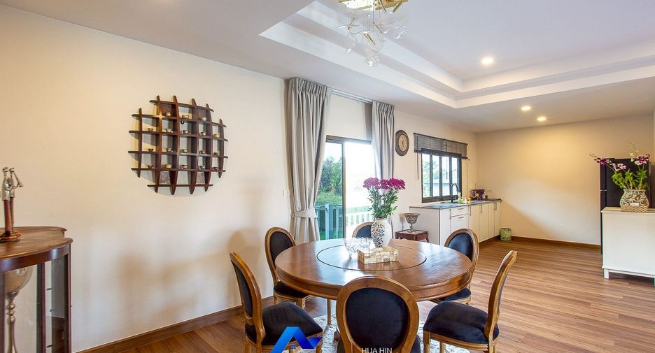 For sale 4 bedrooms villa in Hua Hin, Prachuap Khiri Khan