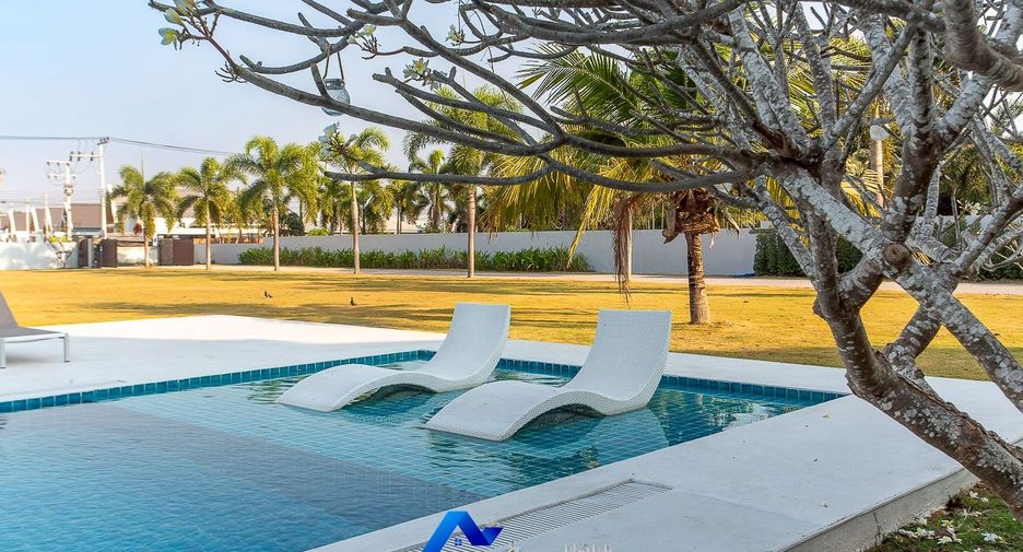 For sale 4 bedrooms villa in Hua Hin, Prachuap Khiri Khan