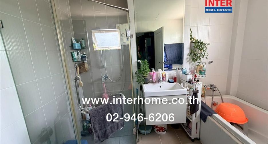 For sale 4 bedrooms house in Phasi Charoen, Bangkok