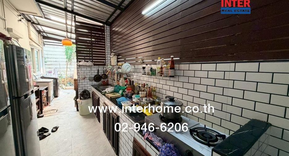 For sale 4 bedrooms house in Phasi Charoen, Bangkok