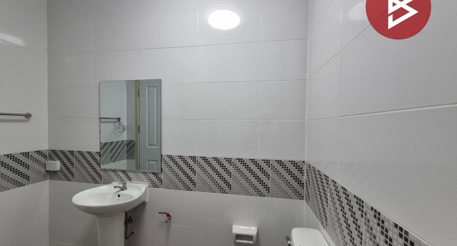 For sale 3 bedrooms townhouse in Thanyaburi, Pathum Thani