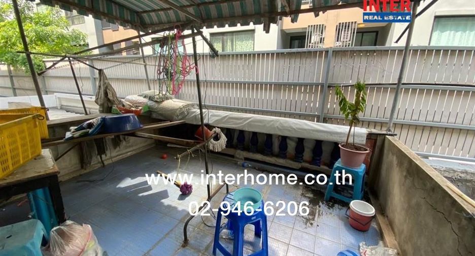 For sale 4 bedrooms retail Space in Bang Khen, Bangkok