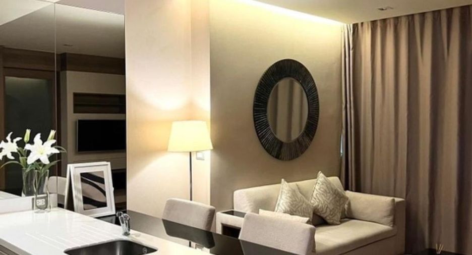 For rent and for sale 1 bed condo in Sathon, Bangkok