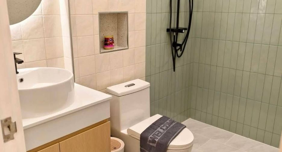 For sale 5 bedrooms villa in Sattahip, Chonburi