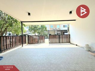 For sale 4 bedrooms townhouse in Thanyaburi, Pathum Thani