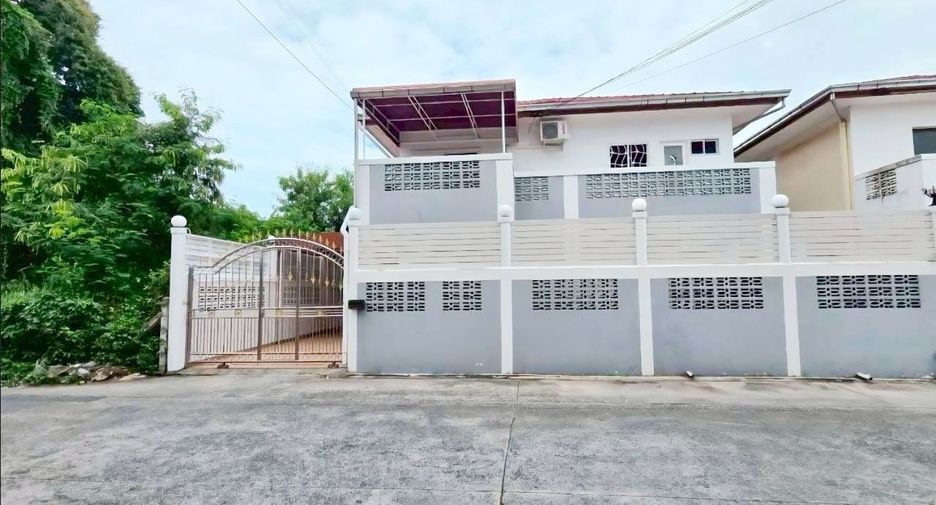 For rent 4 bedrooms house in South Pattaya, Pattaya