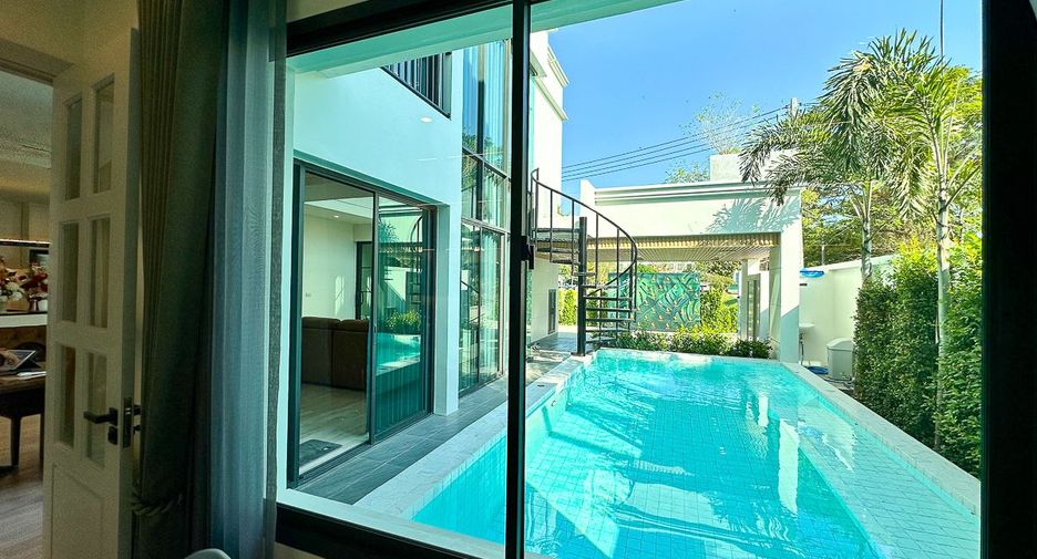 For sale 4 bedrooms house in Mueang Chiang Mai, Chiang Mai