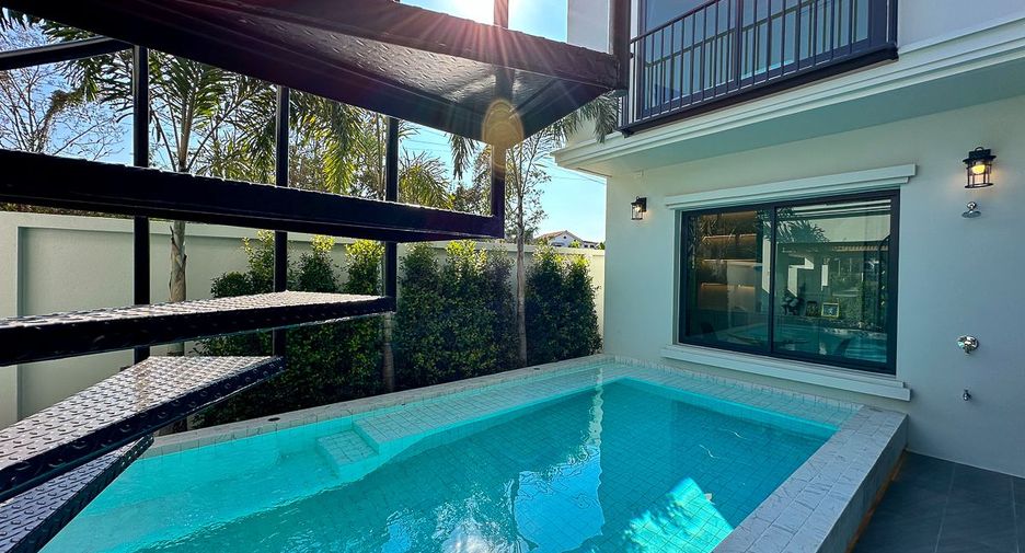 For sale 4 bedrooms house in Mueang Chiang Mai, Chiang Mai