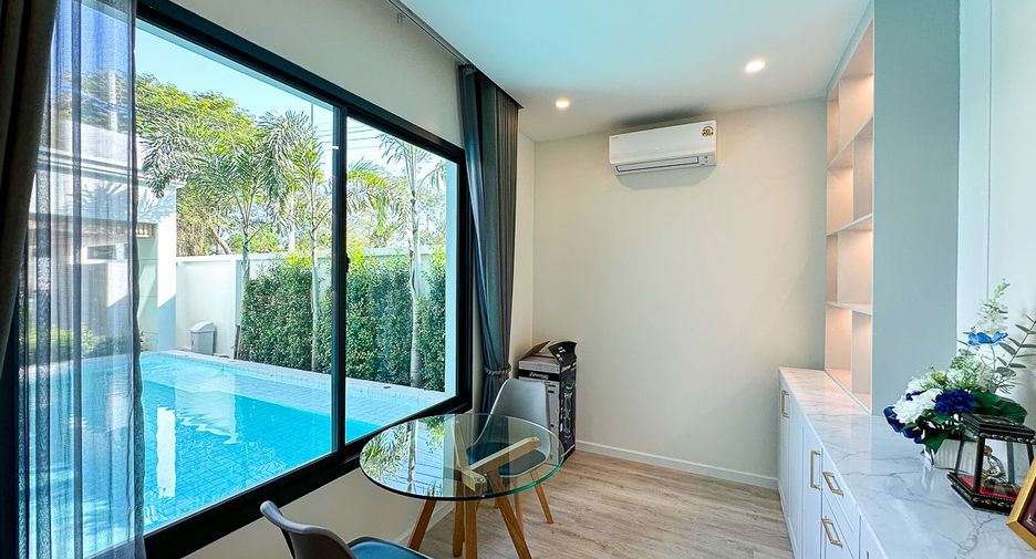 For sale 4 bedrooms house in Mueang Chiang Mai, Chiang Mai