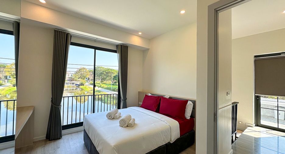 For sale 4 bedrooms house in Mueang Chiang Mai, Chiang Mai