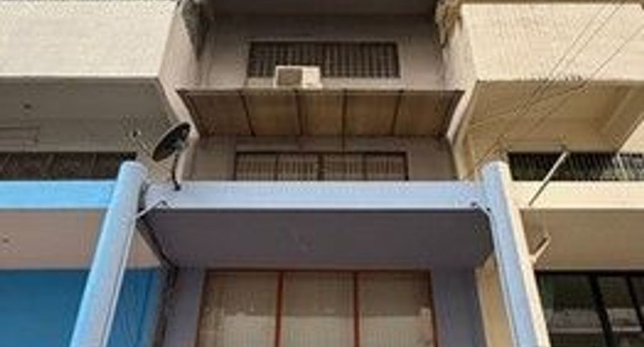 For rent 5 bedrooms retail Space in Khlong Toei, Bangkok