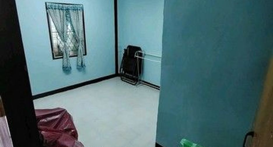 Gewerbefläche zum Kauf mit 1 Zimmer in Huai Khwang, Bangkok