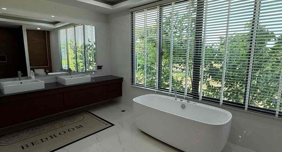 For rent and for sale 6 bedrooms villa in Bang Lamung, Chonburi