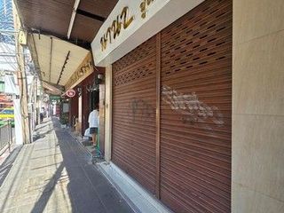 出租 1 卧室 商业空间 在 Bang Rak, 曼谷