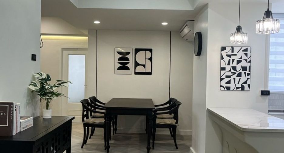 For rent 2 bedrooms condo in Watthana, Bangkok