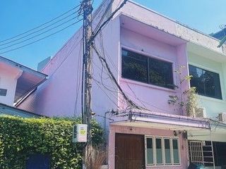 出租 2 卧室 商业空间 在 Phaya Thai, 曼谷