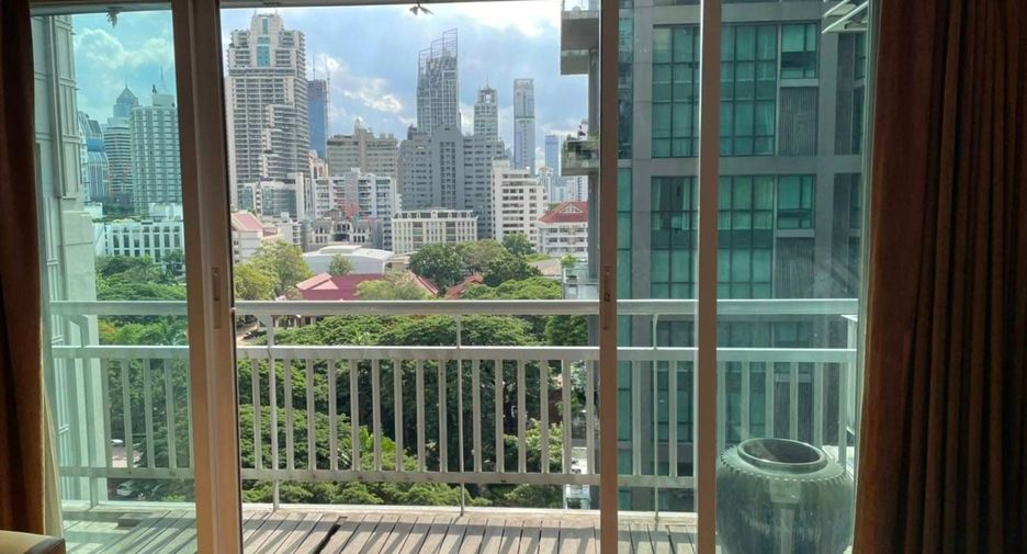 For rent 3 bedrooms condo in Watthana, Bangkok