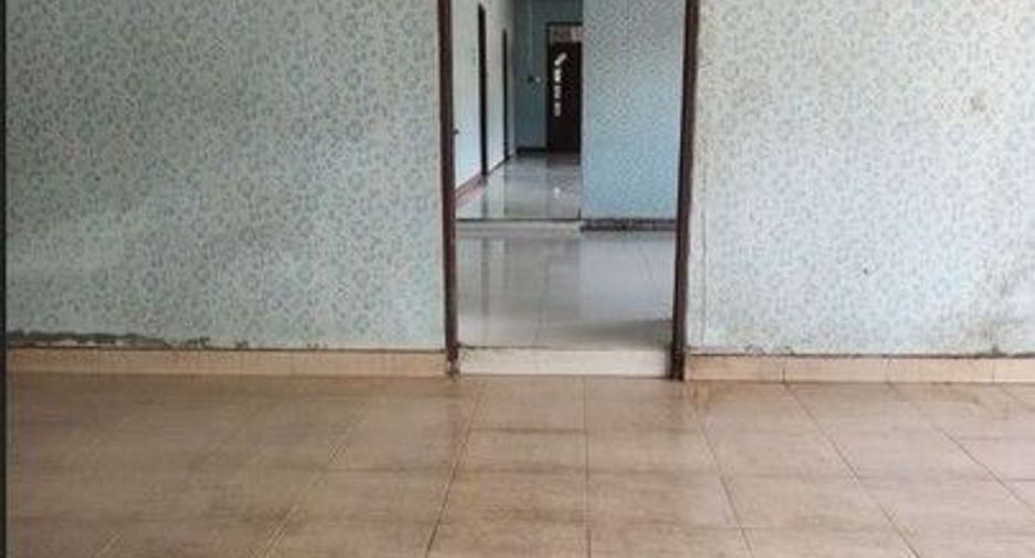 Terreno en venta en Khiri Rat Nikhom, Surat Thani