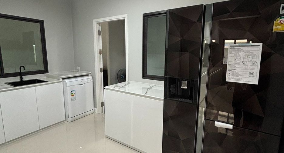 For rent 4 bedrooms house in Prawet, Bangkok