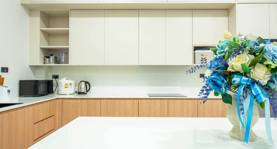 For rent 4 bedrooms villa in East Pattaya, Pattaya