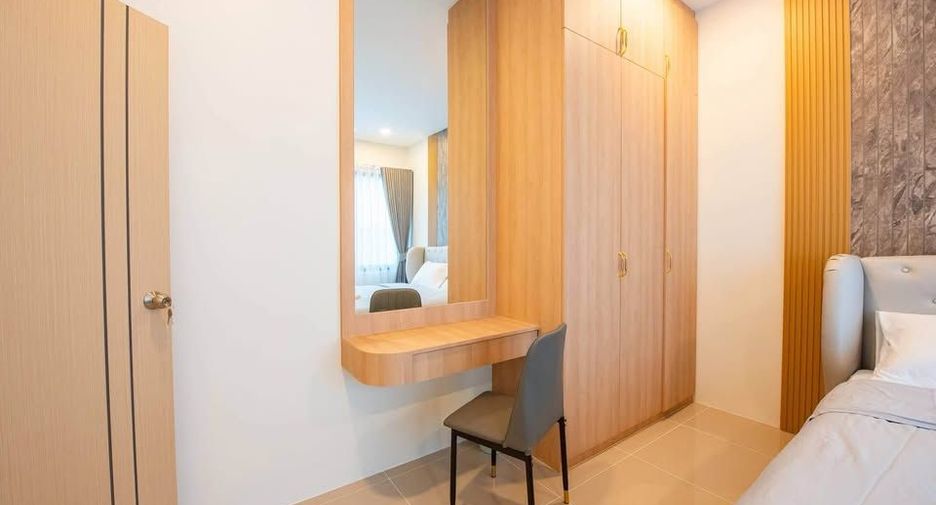 For rent 4 bedrooms villa in East Pattaya, Pattaya