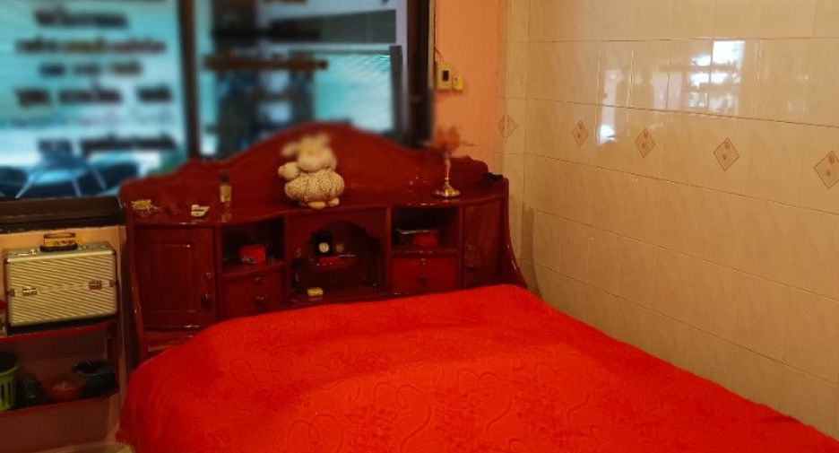 For sale 2 bedrooms townhouse in Mueang Trat, Trat