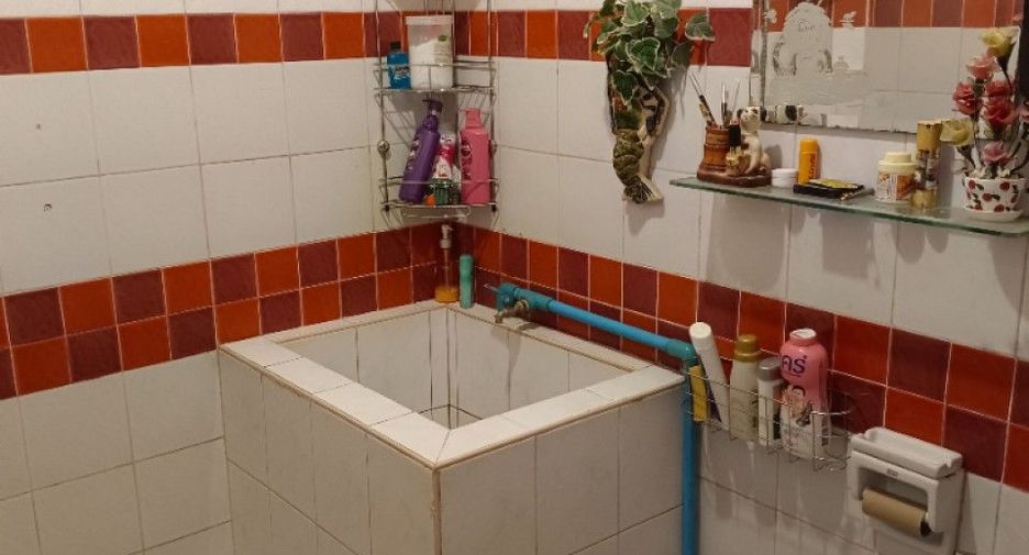 For sale 2 bedrooms townhouse in Mueang Trat, Trat