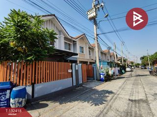 Casa adosada en venta de 3 habitaciones en Mueang Samut Prakan, Samut Prakan