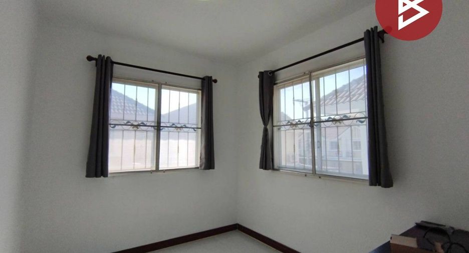 For sale 3 bedrooms townhouse in Mueang Samut Prakan, Samut Prakan