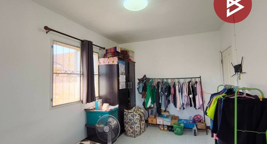 For sale 3 bedrooms townhouse in Mueang Samut Prakan, Samut Prakan