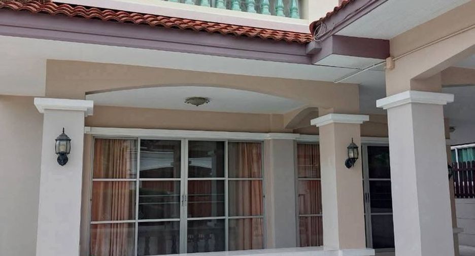For rent 3 bedrooms house in Si Racha, Chonburi