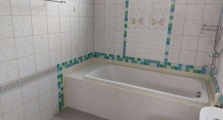 For rent 3 bedrooms house in Si Racha, Chonburi