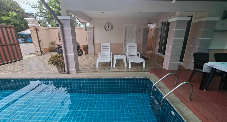 For rent 3 bedrooms house in Huay Yai, Pattaya
