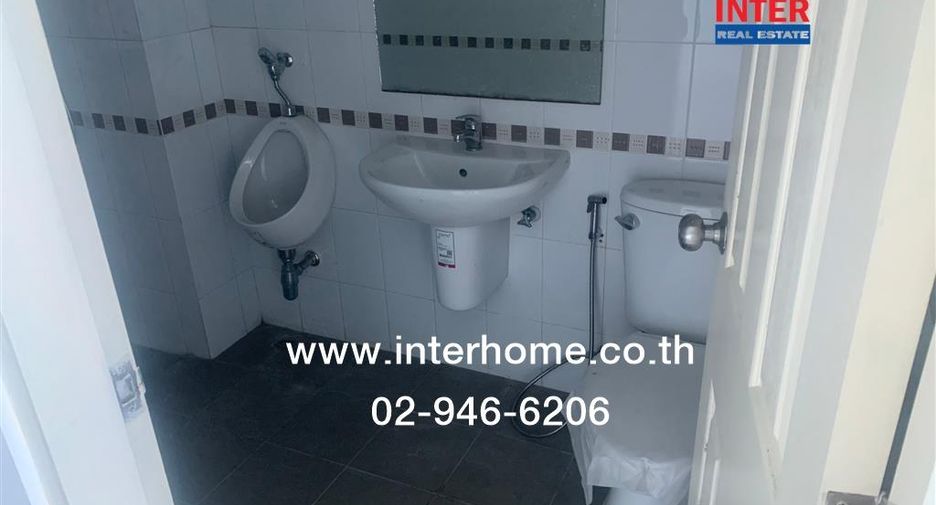 For rent and for sale 7 bedrooms retail Space in Khan Na Yao, Bangkok