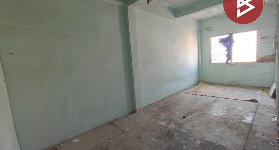 For sale 4 bedrooms retail Space in Bang Bon, Bangkok
