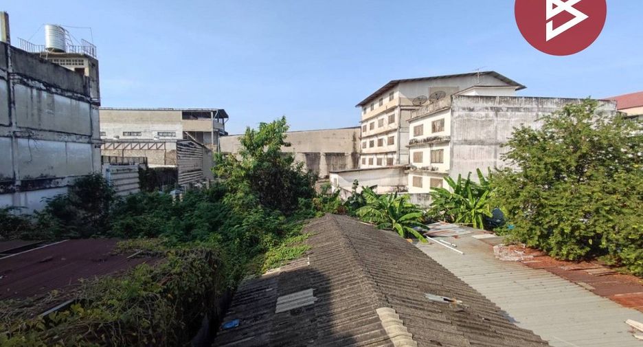 For sale 4 bedrooms retail Space in Bang Bon, Bangkok