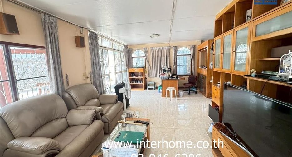 For sale 3 bedrooms house in Mueang Nonthaburi, Nonthaburi