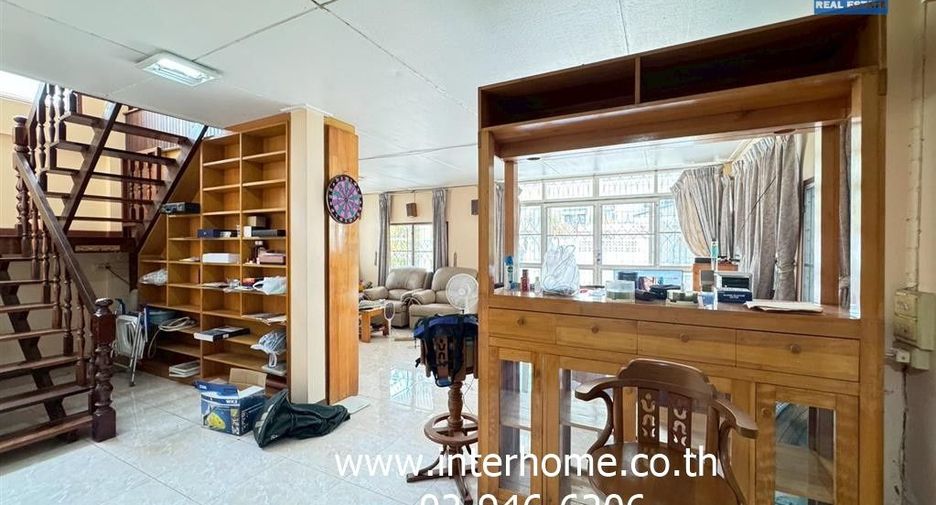 For sale 3 bedrooms house in Mueang Nonthaburi, Nonthaburi