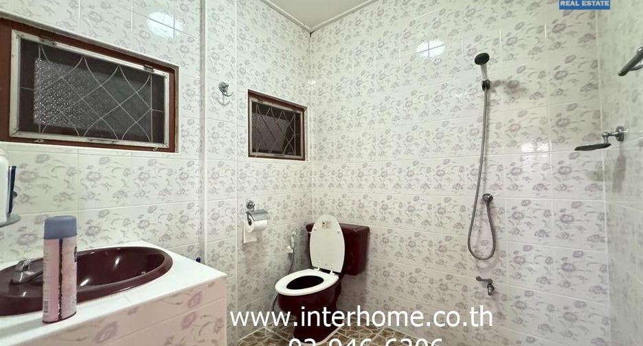 For sale 3 bedrooms house in Mueang Nonthaburi, Nonthaburi