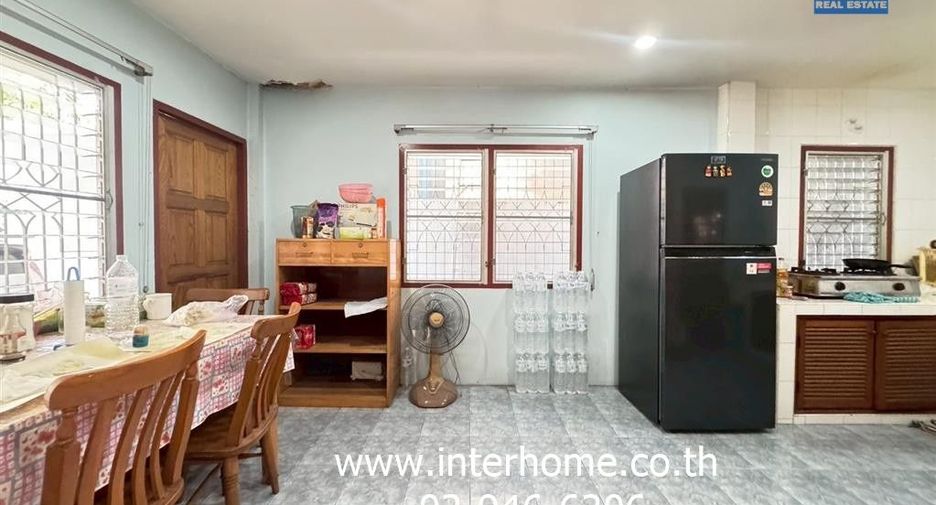 For sale 3 bedrooms house in Mueang Nonthaburi, Nonthaburi