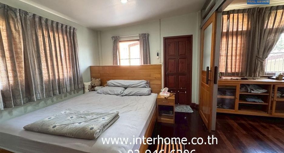 For sale 3 bedrooms house in Mueang Nonthaburi, Nonthaburi
