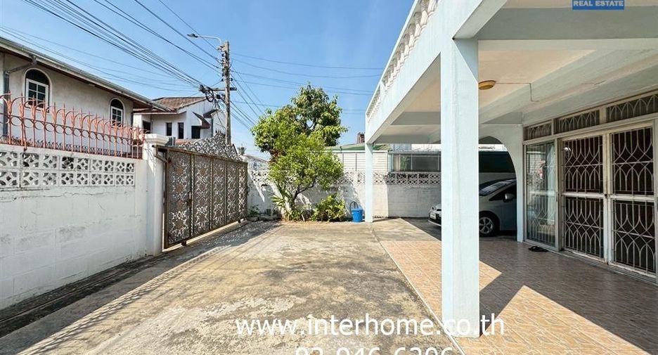 For sale 3 bedrooms house in Mueang Nonthaburi, Nonthaburi