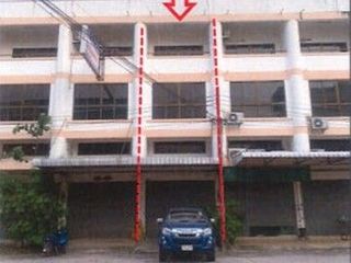 For sale 1 bed retail Space in Ban Bueng, Chonburi