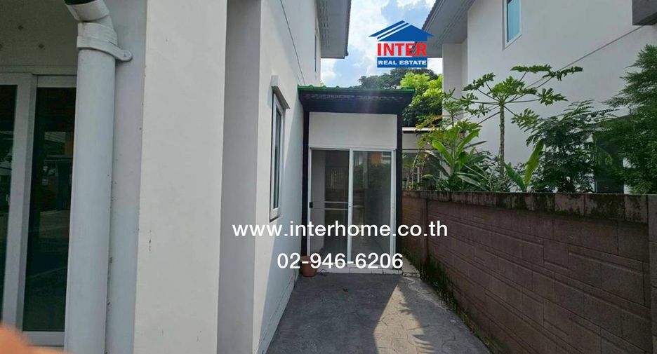 For sale 3 bedrooms house in Sai Mai, Bangkok