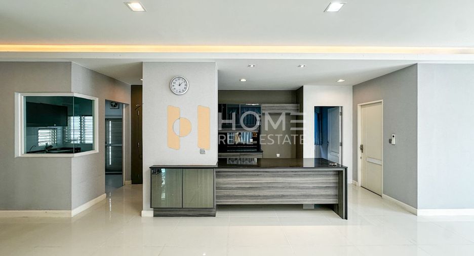 For sale 4 bedrooms house in Bang Phli, Samut Prakan