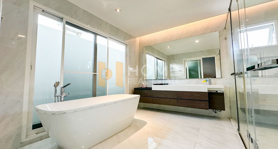 For sale 4 bedrooms house in Bang Phli, Samut Prakan