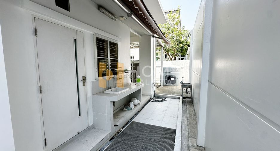 For sale 4 bedrooms house in Bang Phli, Samut Prakan