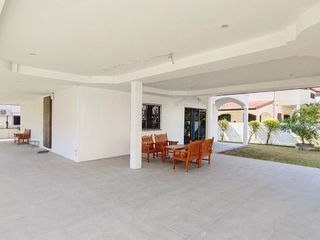 À louer 4 chambres maison à Bang Lamung, Chonburi